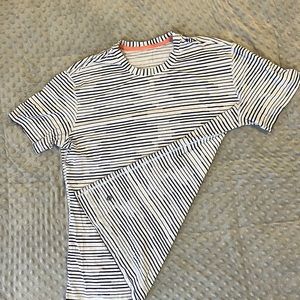 Lululemon men’s crew neck shirt